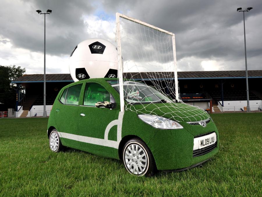 Hyundai i10 FIFA World Cup Promo Car by Andy Saunders '2010